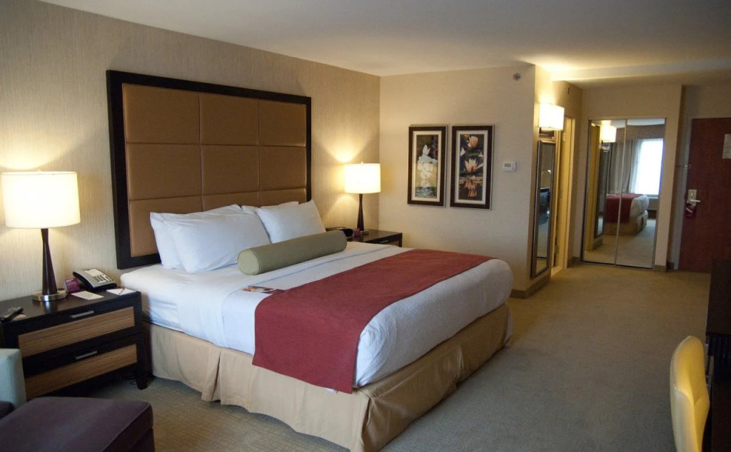 Crowne Plaza Wilmington North