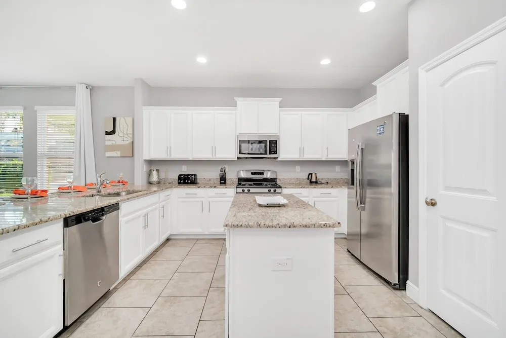 4200 Oak Tree Drive