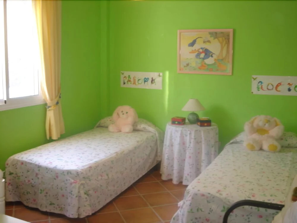 Malaga 101487 4 Bedroom Villa By Mo Rentals