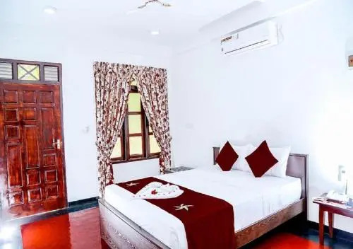 Crescent Sea Resort