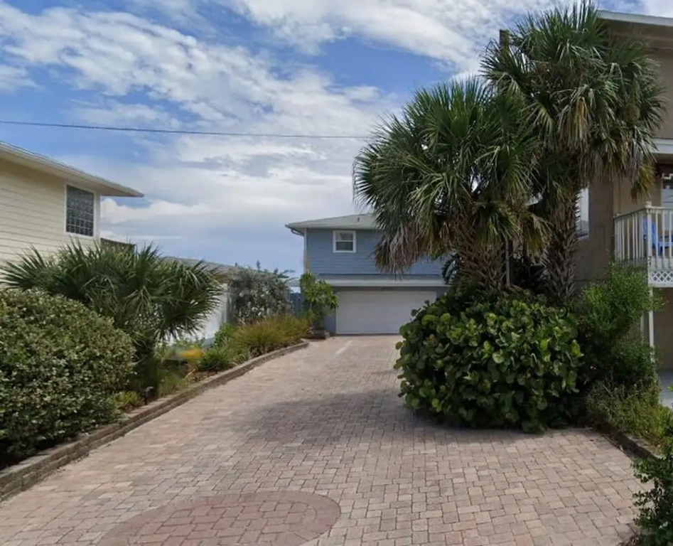 Sandy Feet Retreat by Ocean Properties