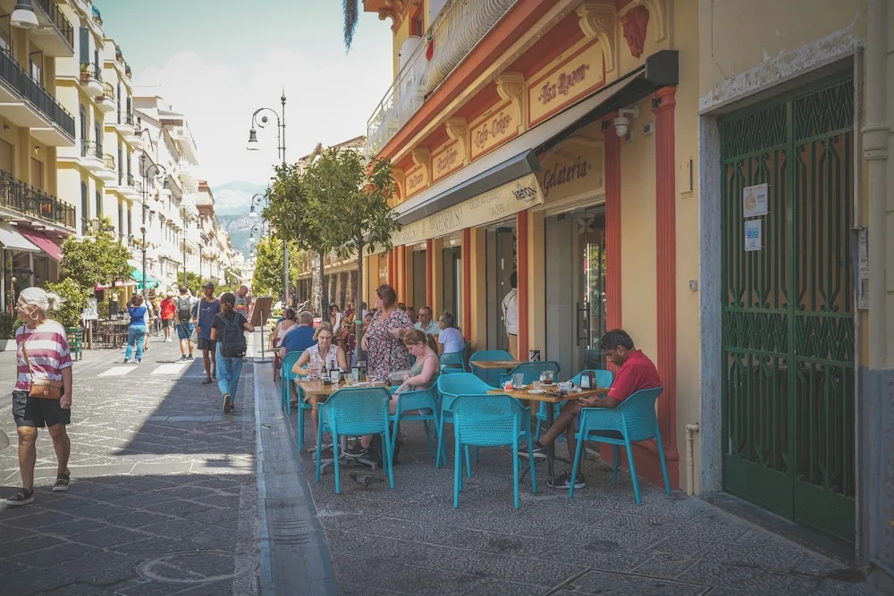 Cafè Latino Suites
