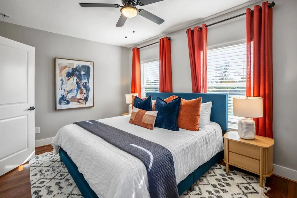 Modern 2BR Home With King Beds Near Downtown