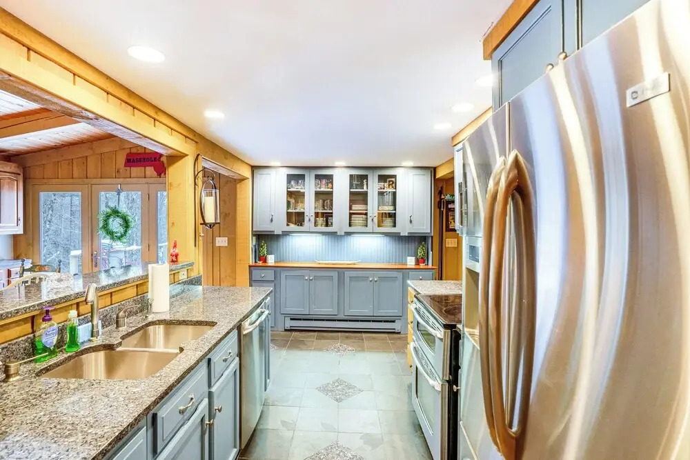 5 Mi to Ski: Family-friendly Home in West Dover!