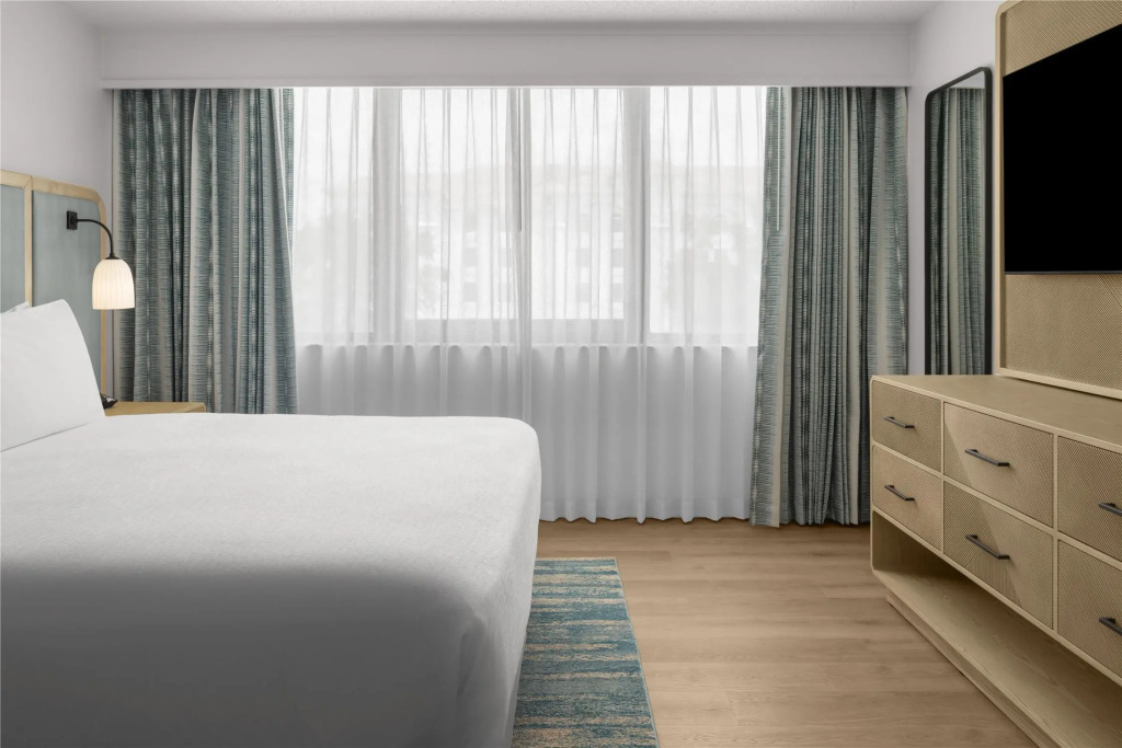 Embassy Suites by Hilton Orlando International Drive ICON Park