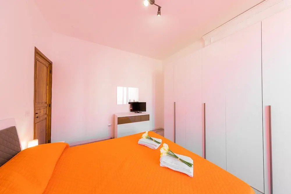 XXV Novembre apartments