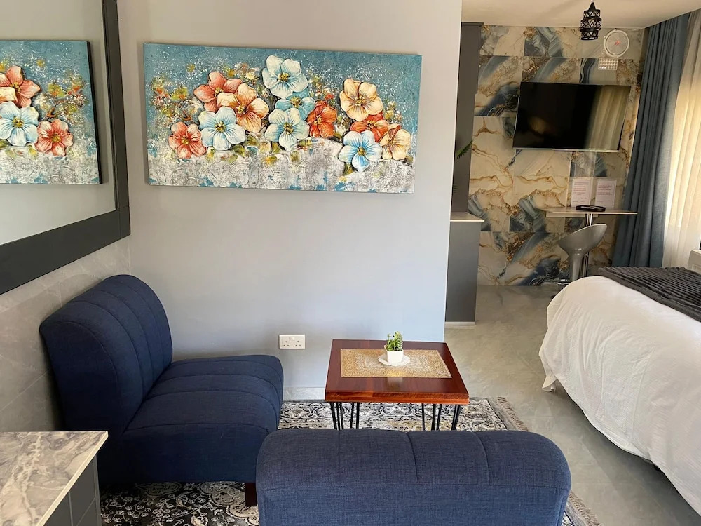 Executive Studio Apartment Near the Airport - 2320