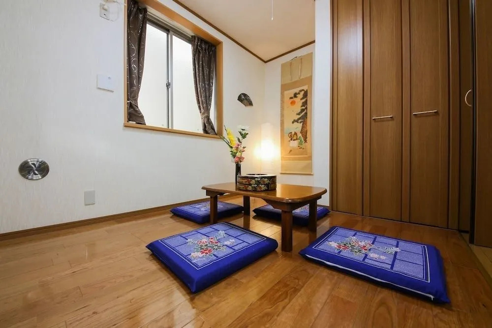 Komagome Luxury House