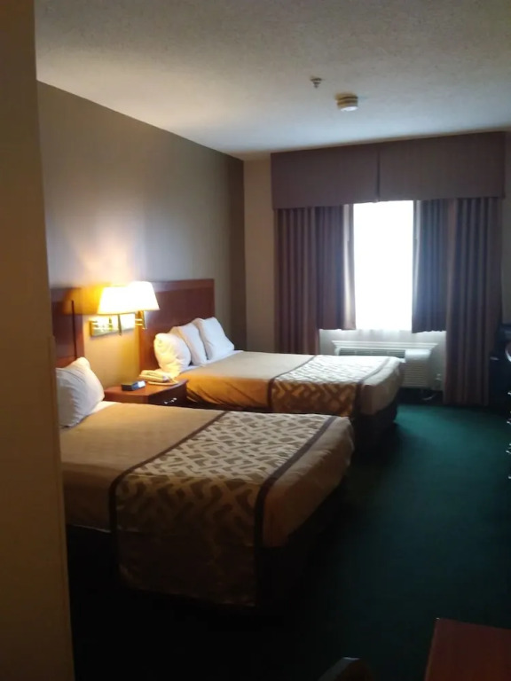 Brookshire Inn & Suites