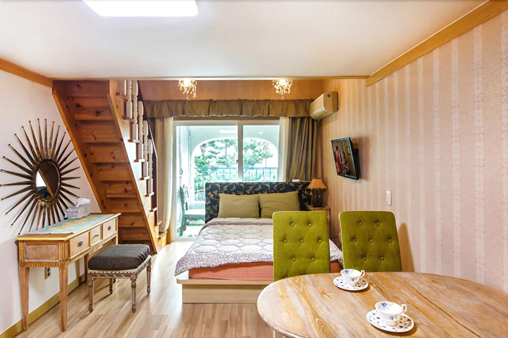 Seogwipo Sea Rohyang Hanmun Pension