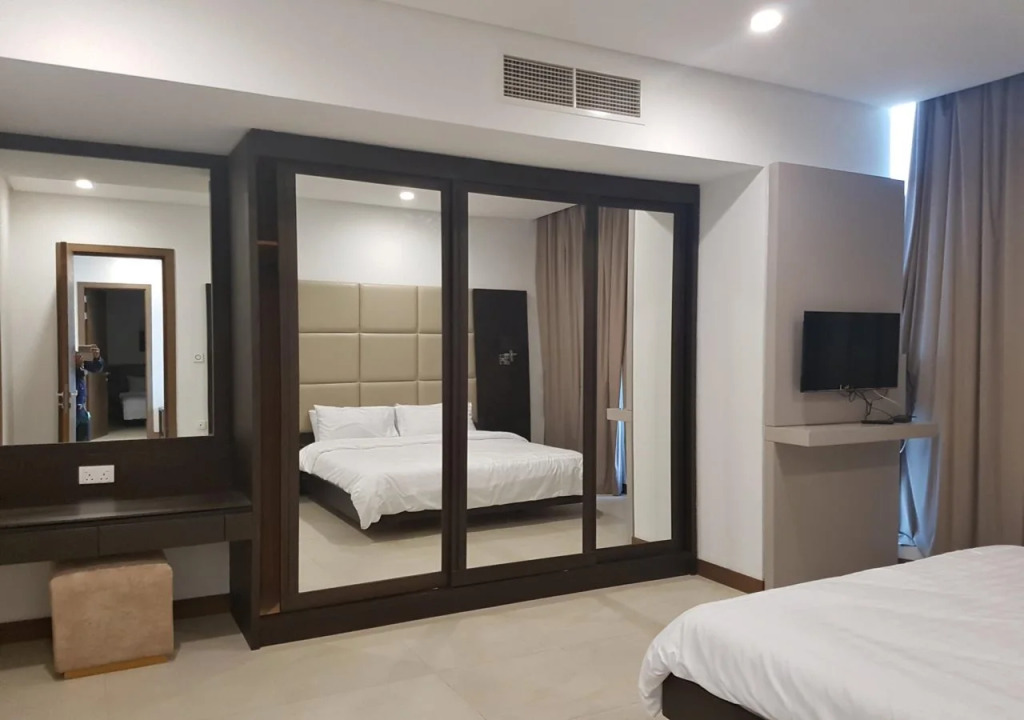 Pearl Suites