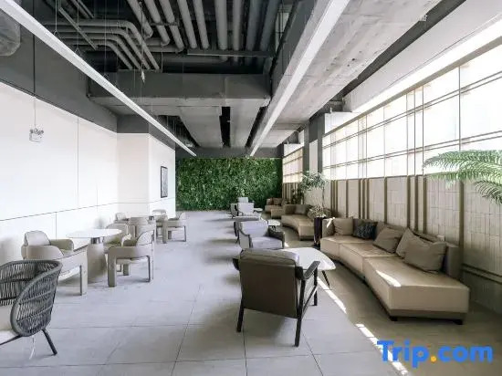 Poly Residence Giada