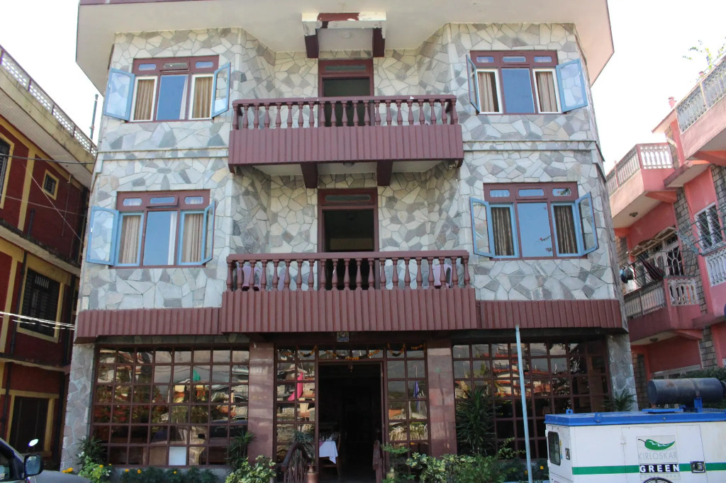Hotel Vajra Inn