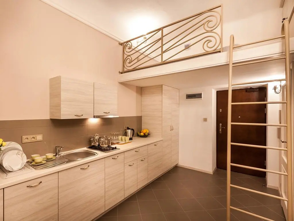 Fragola Budget Rooms & Apartments