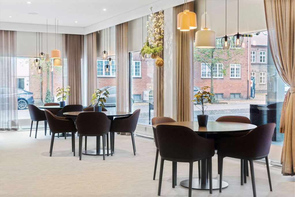 Best Western Plus Airport Hotel