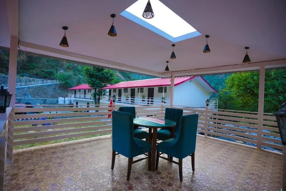 Nature Sprint Resort By The River