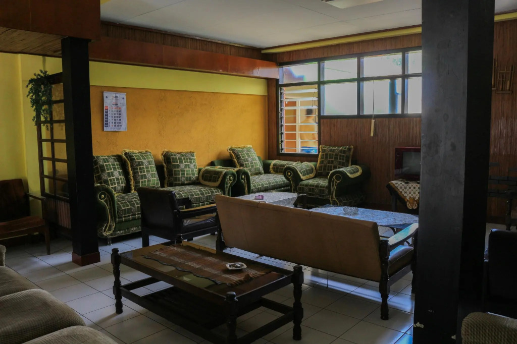 OYO 1710 Hotel Budi Famili 2 Syariah