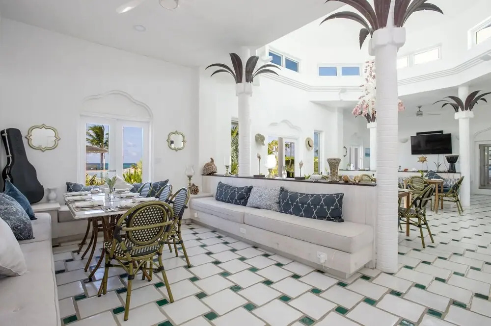 La Bougainvillea Estate 12 Bedroom Duplex