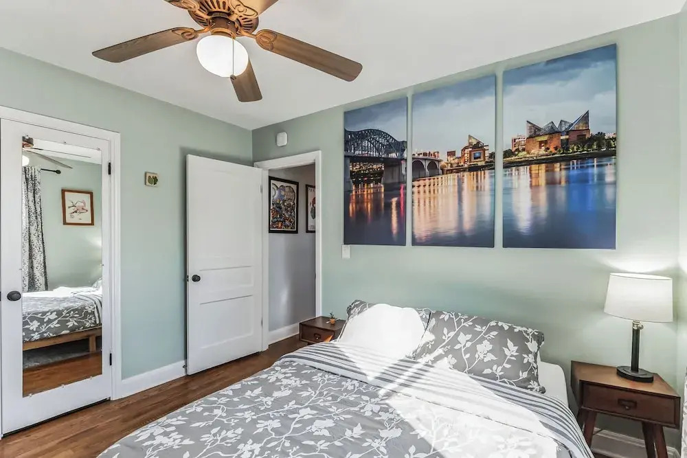 Bluebird Bungalow Chic Home, Quiet Neighborhood