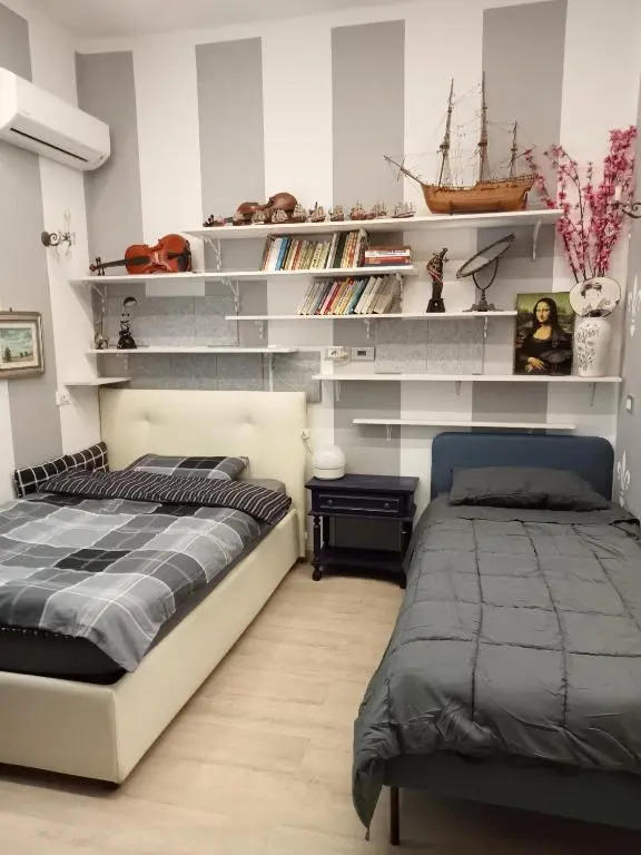 Aury House