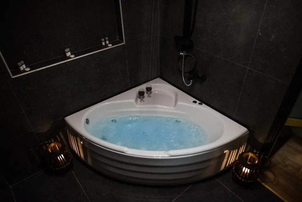 NOHO Boutique , premium living Lazeon 7