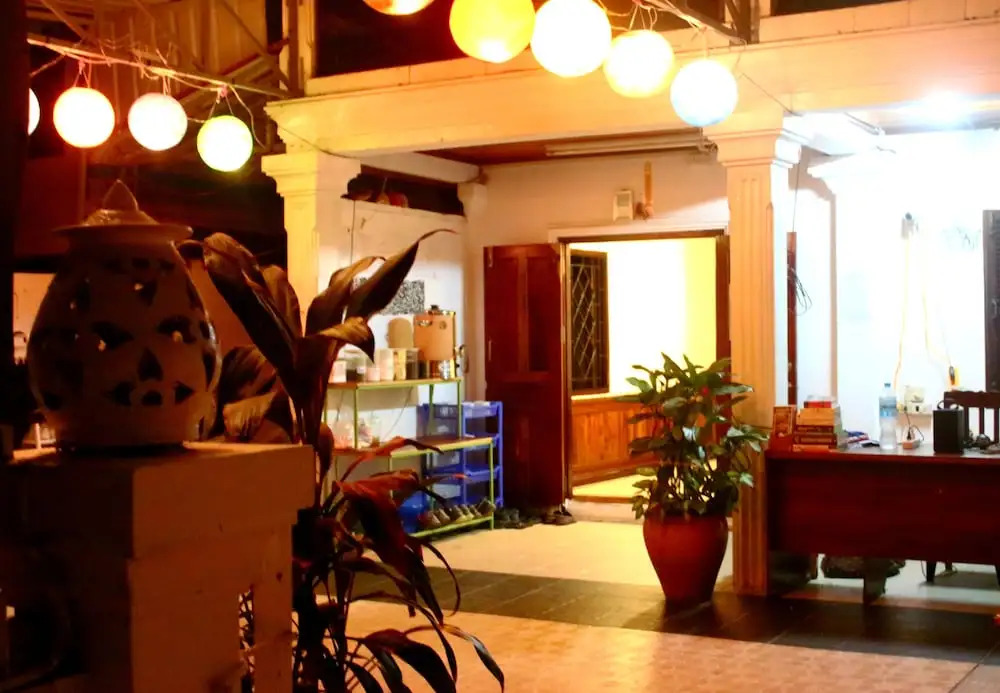 City Backpackers & Travel