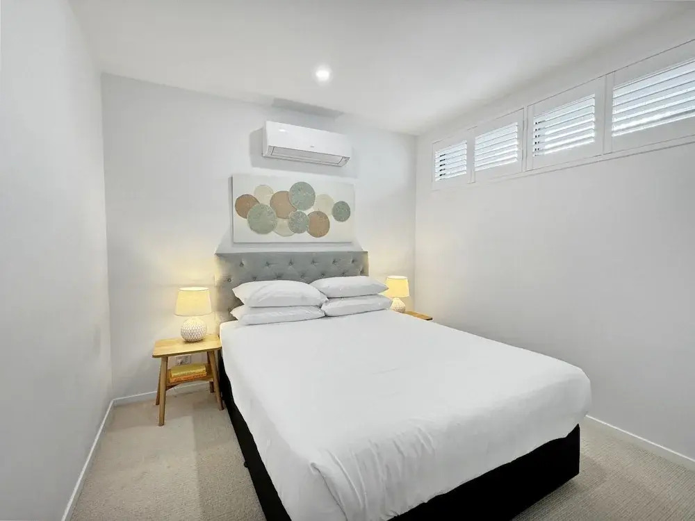 Deluxe 3-bed Unit With Views