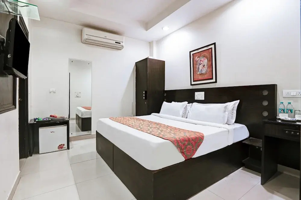 Hotel Amby Inn by Quadis - Lajpat Nagar