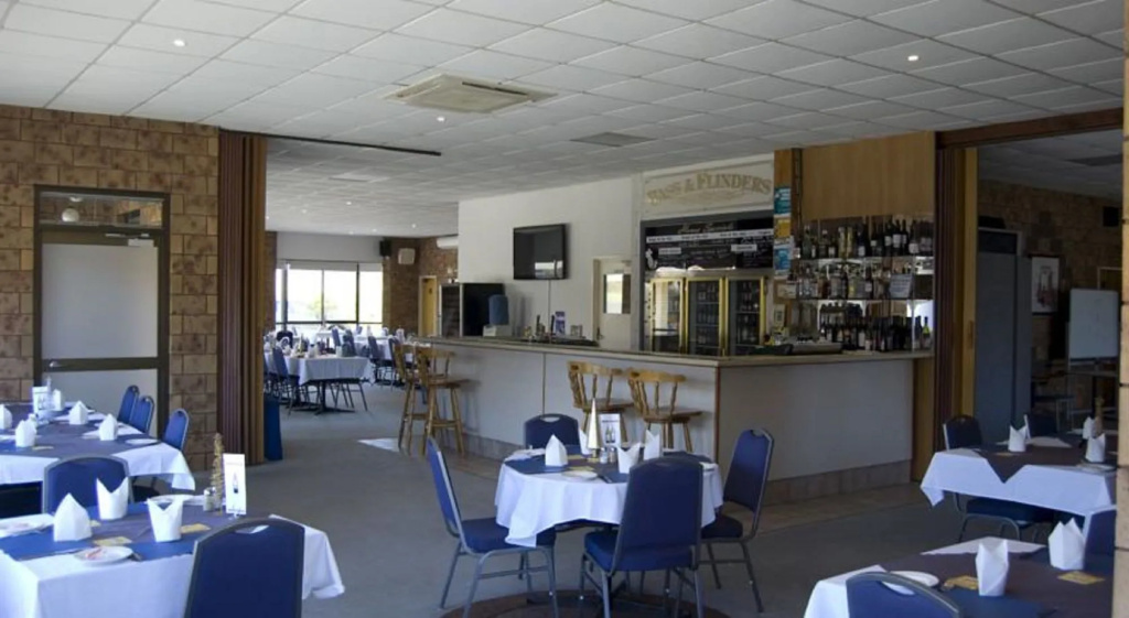 Bass and Flinders Motor Inn