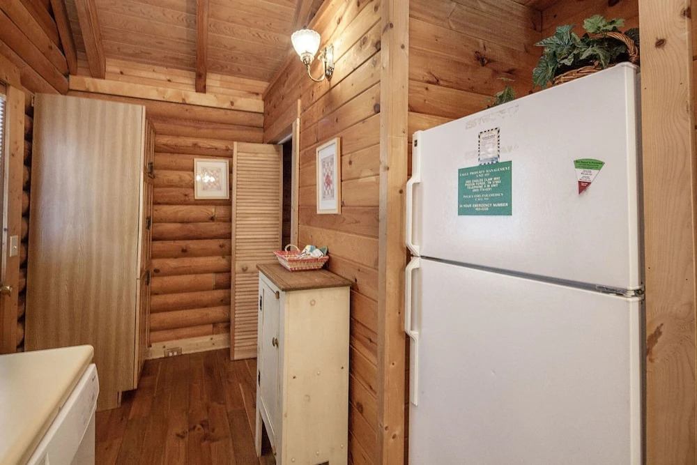 Beary Special by Eagles Ridge Resort