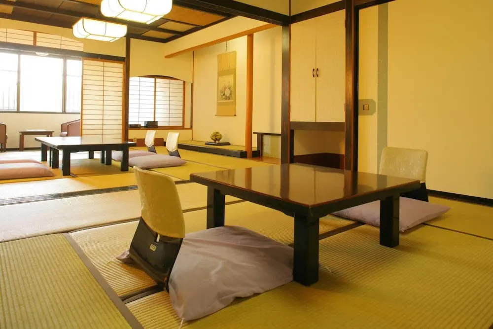 Yamashiro Onsen Ryokan Tatami