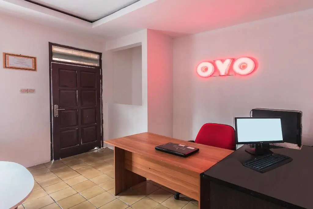 OYO 947 Angel Home Stay Syariah Near Atrium Pondok Gede, Museum Monumen Pancasila, Taman Mini