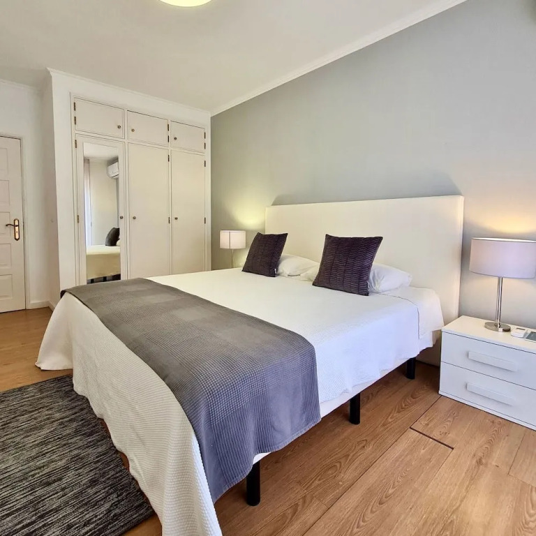 Moros Friends House - Cascais