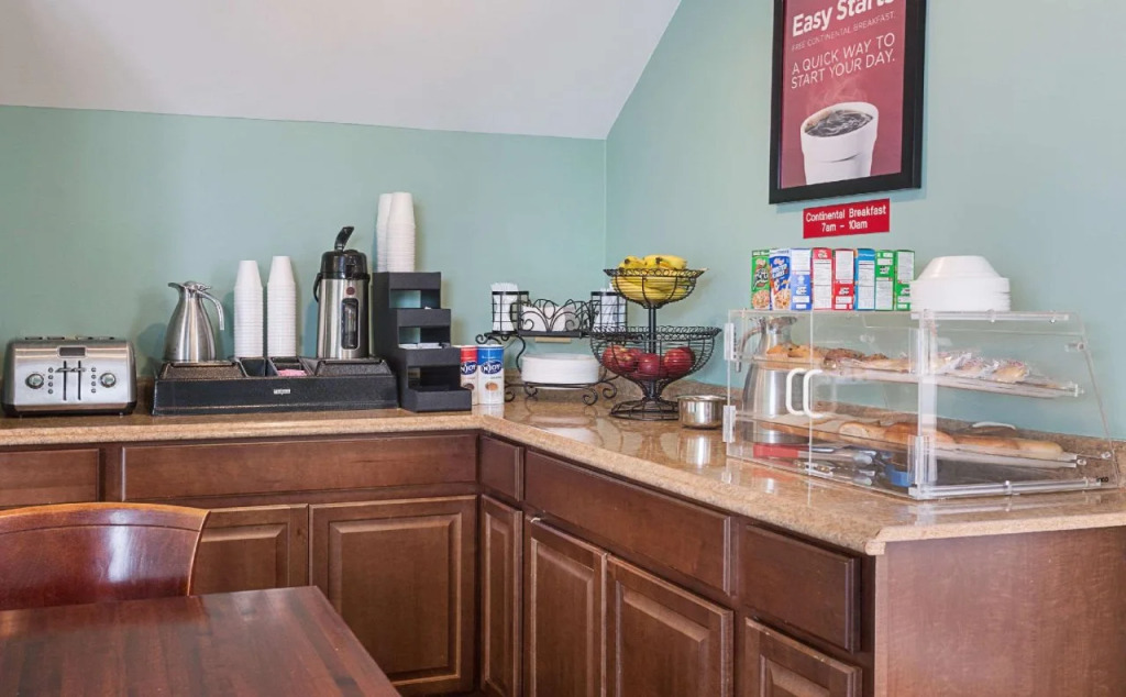 Econo Lodge Gallatin - Metro Nashville