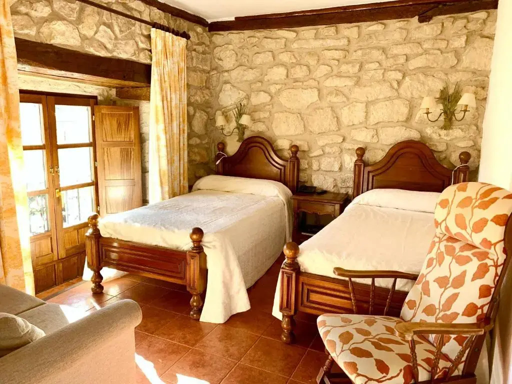 Hotel Tres Coronas de Silos
