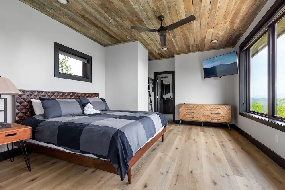 Manna Mountain Lodge
