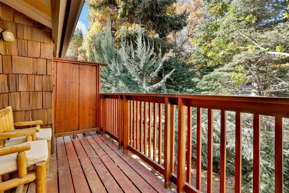2195-slopeside Views Chalet 2 Bedroom Home by RedAwning