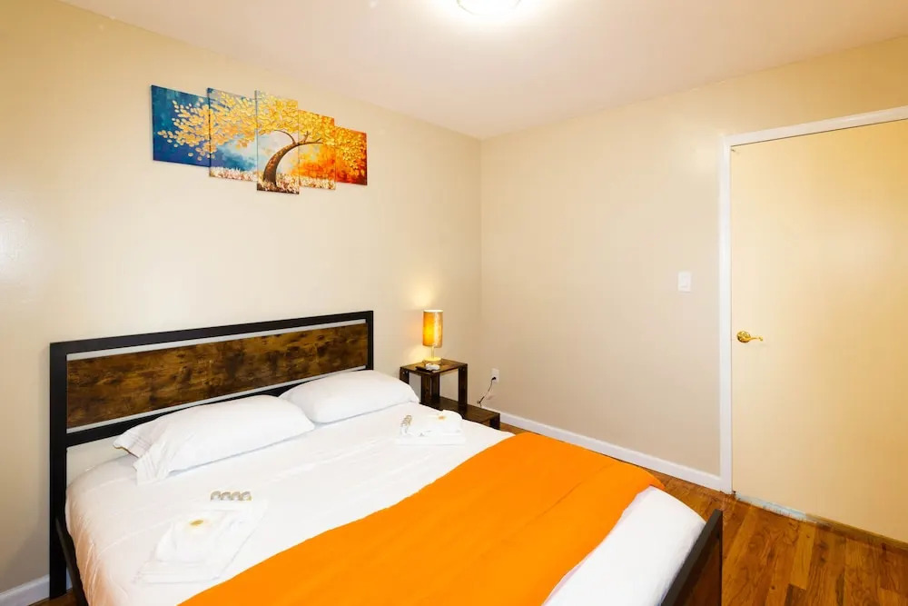 Cheerful & Beautiful 3-Bedroom Ranch