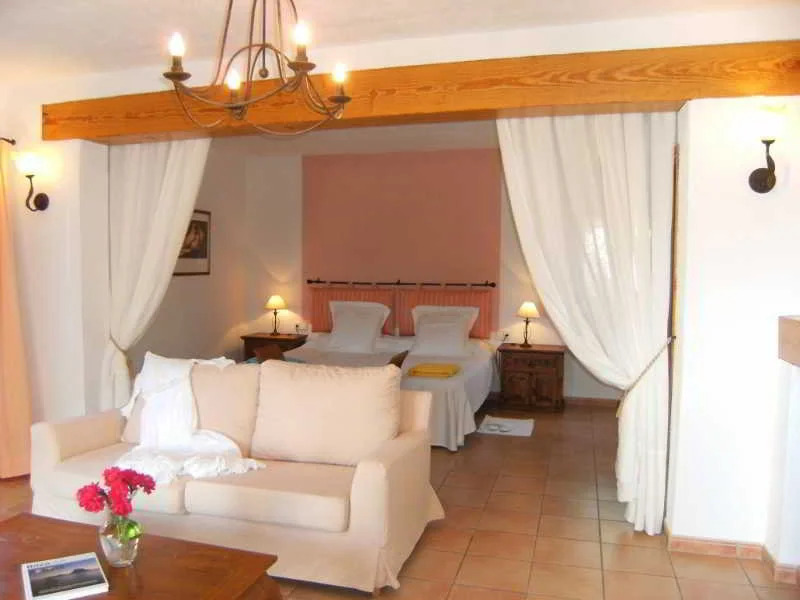 Hotel Rural Can Maries