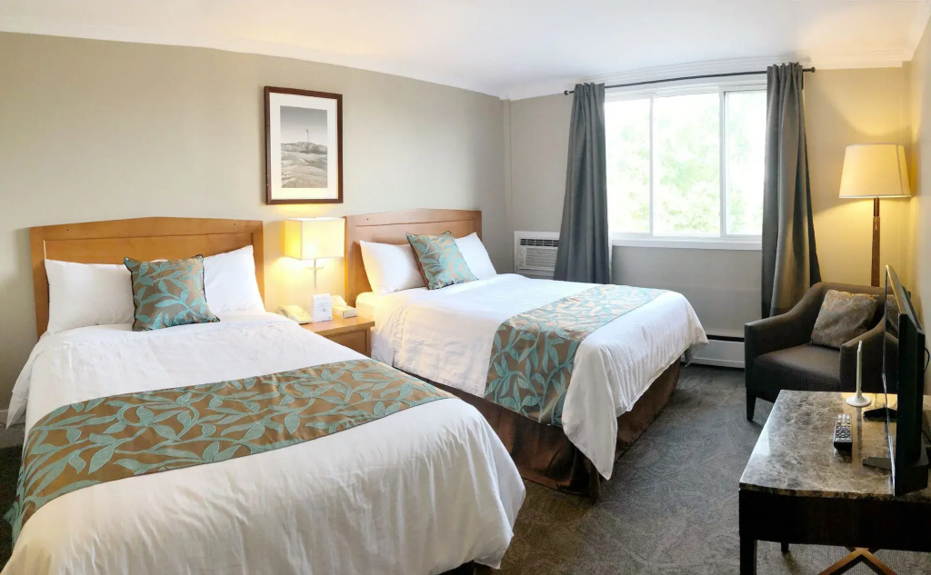 Seasons Inn Halifax