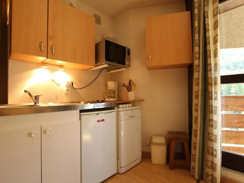 Appartement Serre Chevalier, 1 pièce, 4 personnes - FR-1-330E-51
