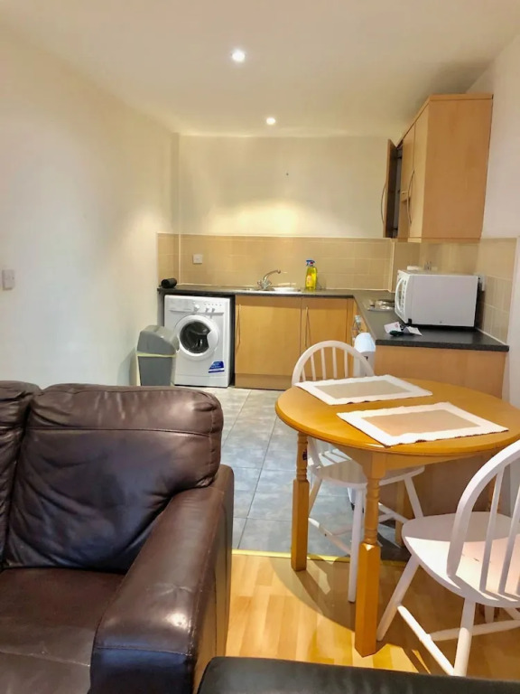 Liverpool City Centre Apartment
