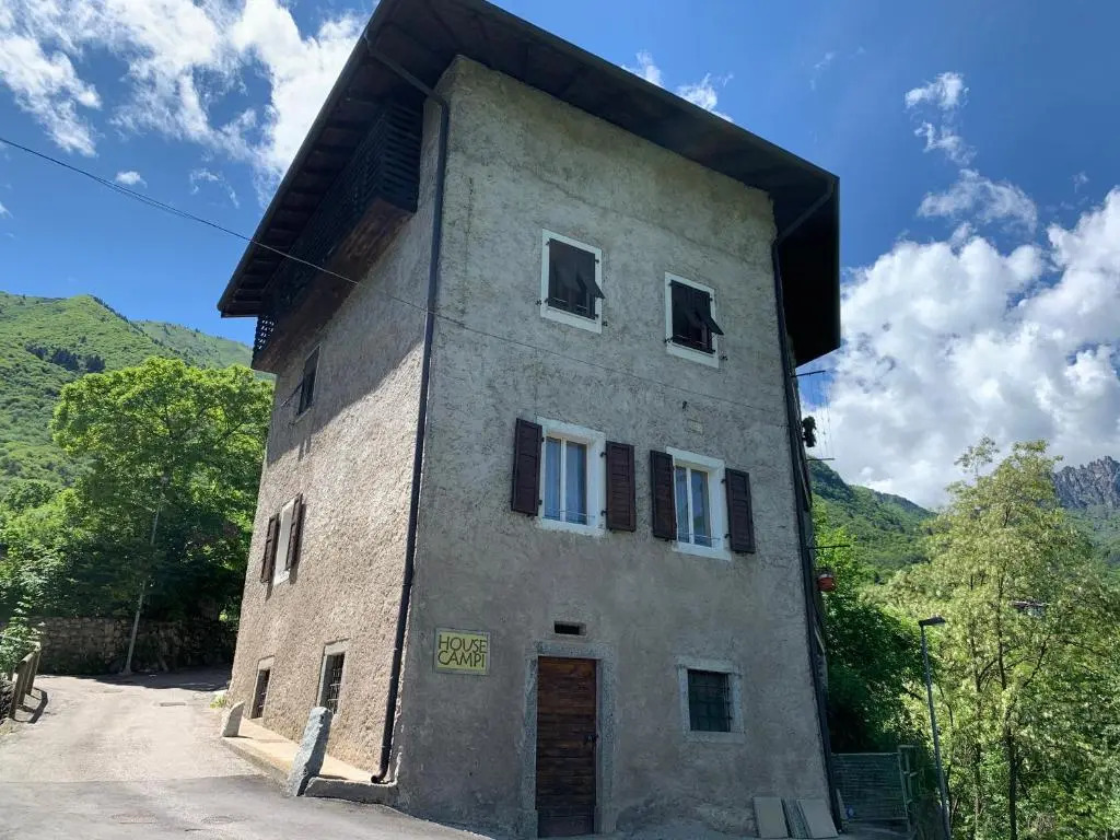 House Campi
