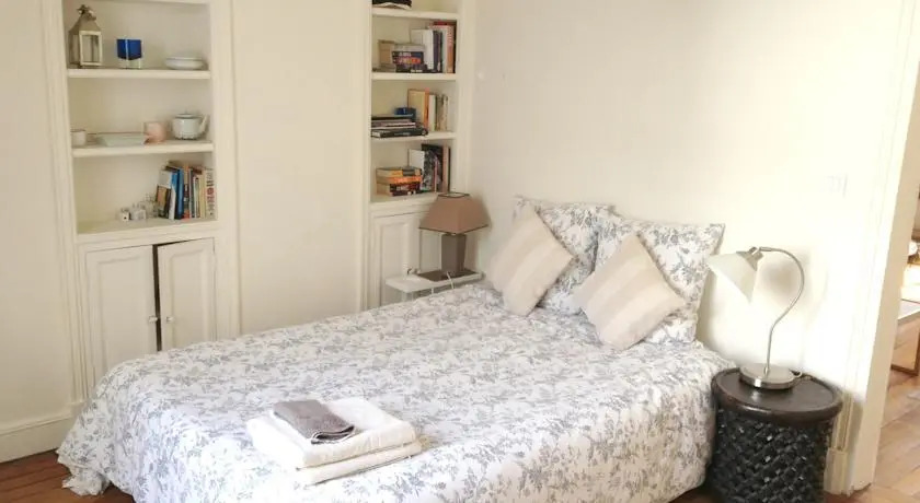 Very Charming Garden View 4 Sleeps in the Heart Saint Germain