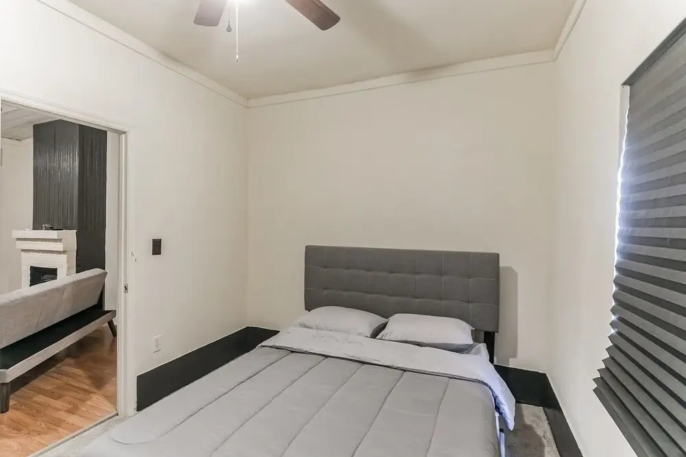 Cozy Charming Two-story Home Great For Long Stays 3 Bedroom Home by RedAwning