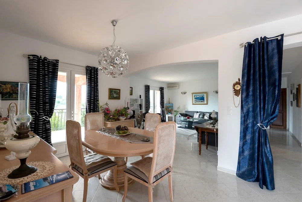 Villa With 3 Bedrooms in Ste Lucie de Porto Vecchio, With Wonderful Mo