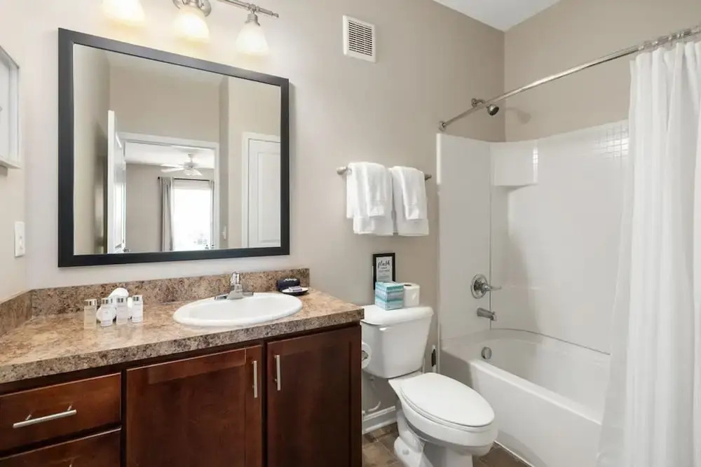 Ground Floor 2BR w Lux Amenities At Albany Glen