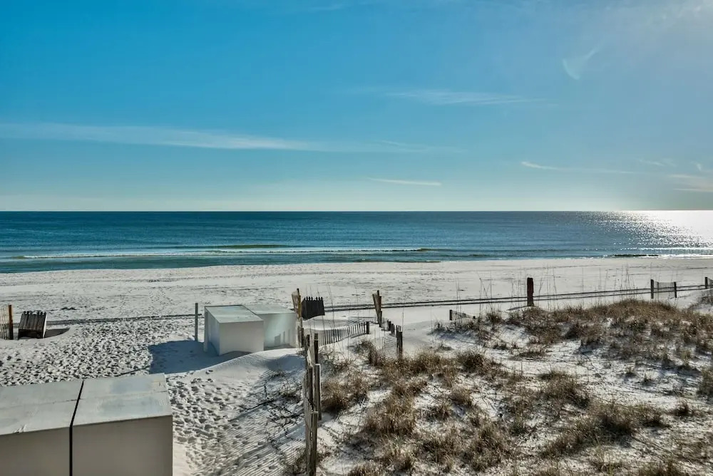 Gulf Front, Pool, Hot Tub- 2 Kitchens - Elevator