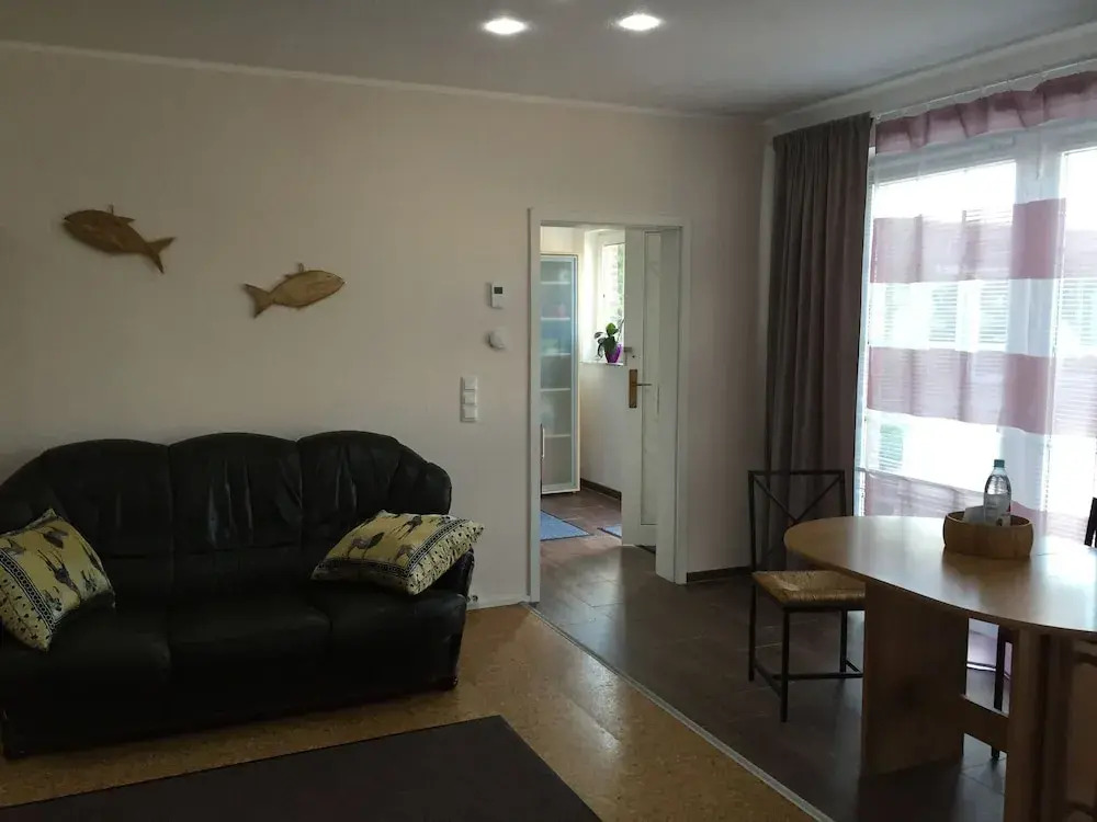 Modern House Gehrden auf 2 Etagen, Nice Garten, Barbecue, Contactless Check-in, free parking