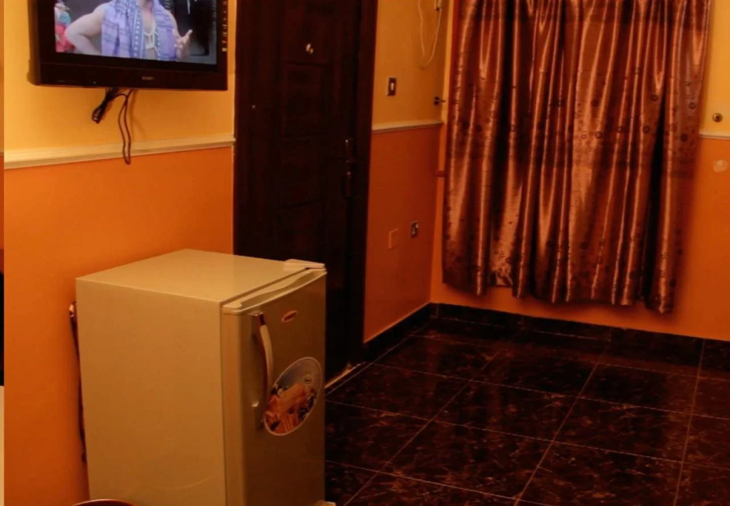 Hi Point Hotel & Suites